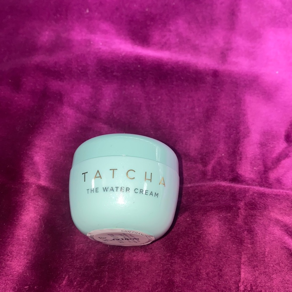 Tatch the water Cream